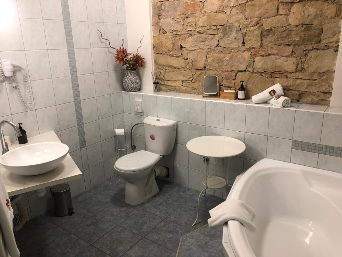 Penzion U Kašpara Lovosice Bagian luar foto